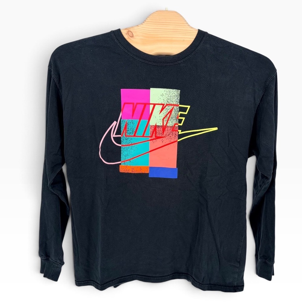 Y2KNike Long Sleeve T-Shirt Medium Black Neon Geometric Graphic Air Max Logo